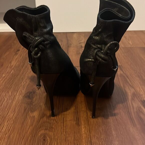 Giuseppe Zanotti Boots - High Heeled Booties - REAL LEATHER - Size 39 Worn Once - Picture 3 of 6